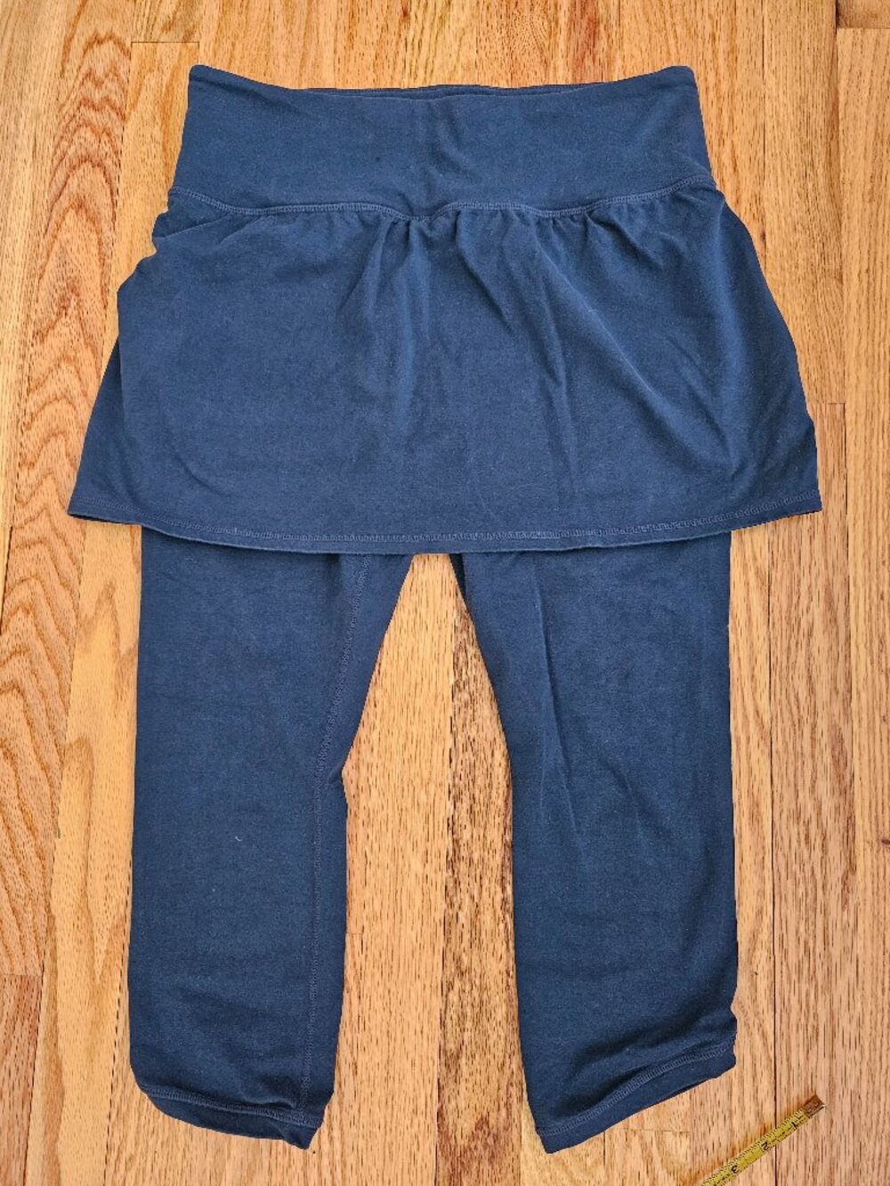 Athleta leggings with skirt